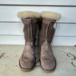 Authentic UGG Australia  Stone Grey Suede and Knitted Boots Women’s  9